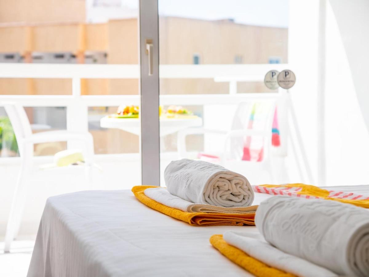302 Modern, Light, Comfortable Studio With Swimming Pool Playa de las Américas Eksteriør billede
